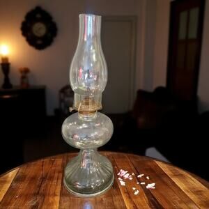 Plume & Atwood Brass Oil Lamp Clear Glass Chimney 19"x5" Vintage